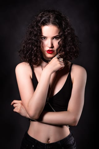 dramatische Studio Porträt Fotografie in Budapest