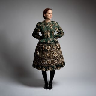 100 Jahre altes ungarisches Trachtenkleid